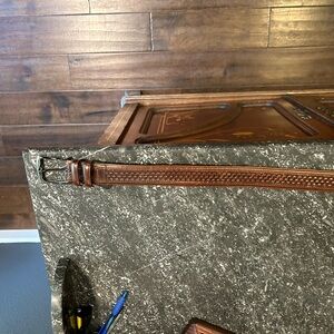 Gorgeous men’s leather belt worn once!